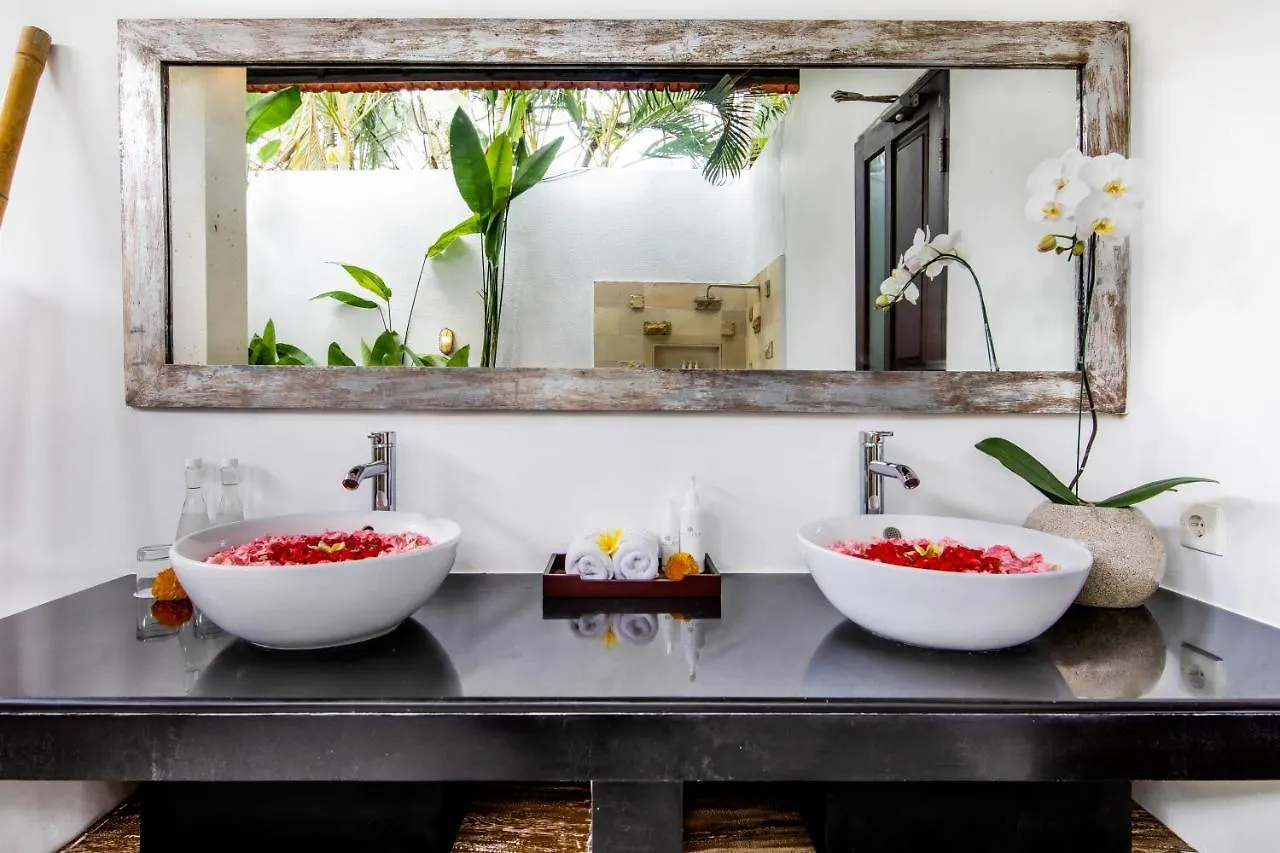 Villa Joyosa Seminyak Indonesia